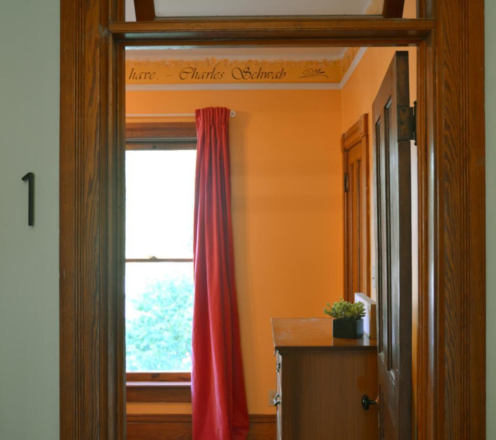 Art And Lodging South Bend Bagian luar foto